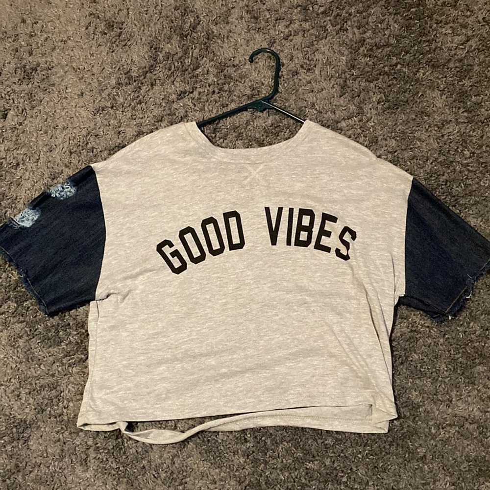 GOOD VIBES shirt